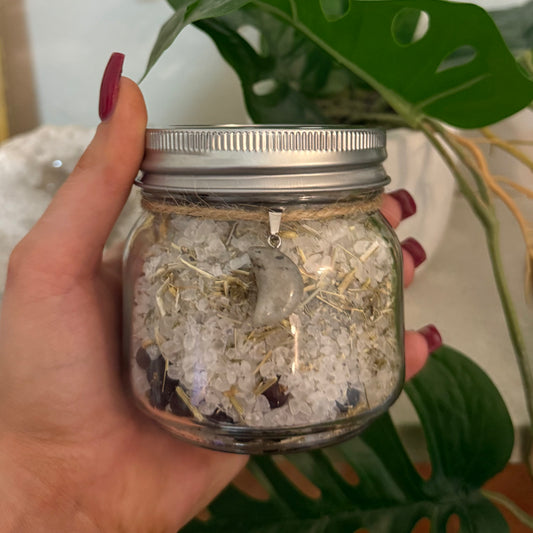 Charged Aquarius Full Moon Salt - 9.8.2025